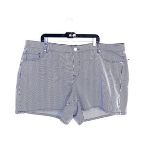 🦬NWT LANE BRYANT VENEZIA striped shorts size 24
